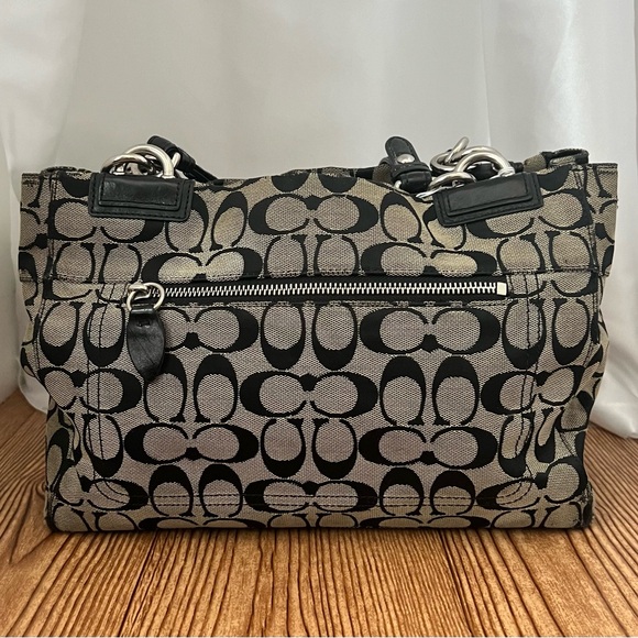 GUC Coach Signature Canvas Shoulder Satchel - Picture 3 of 7